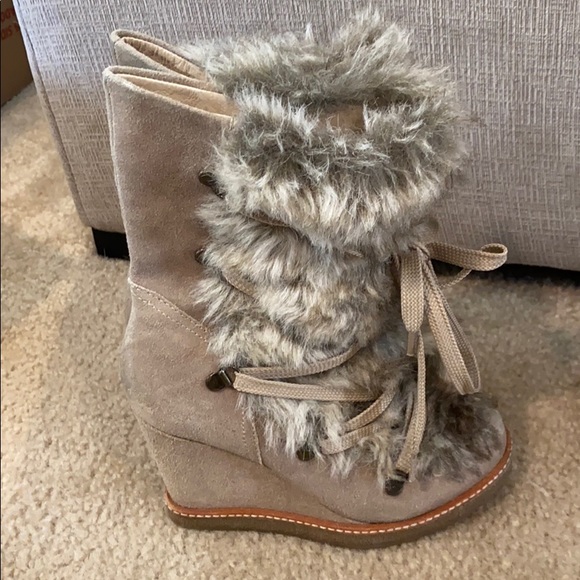 Fur boots Aldo - Picture 2 of 4